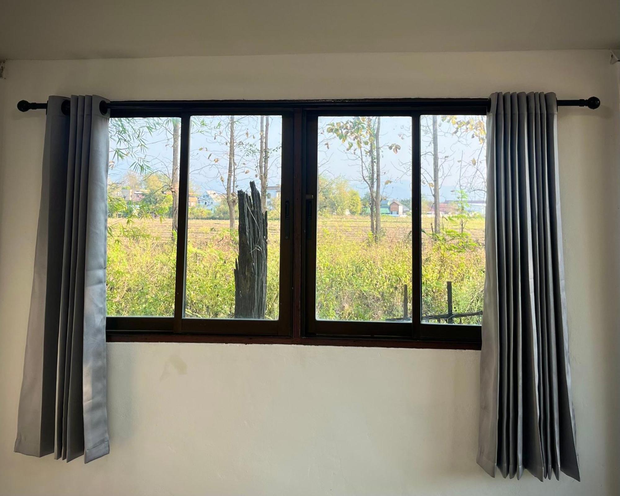 Misfits Hostel Pai Bagian luar foto